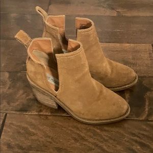 Steve Madden Sharini booties